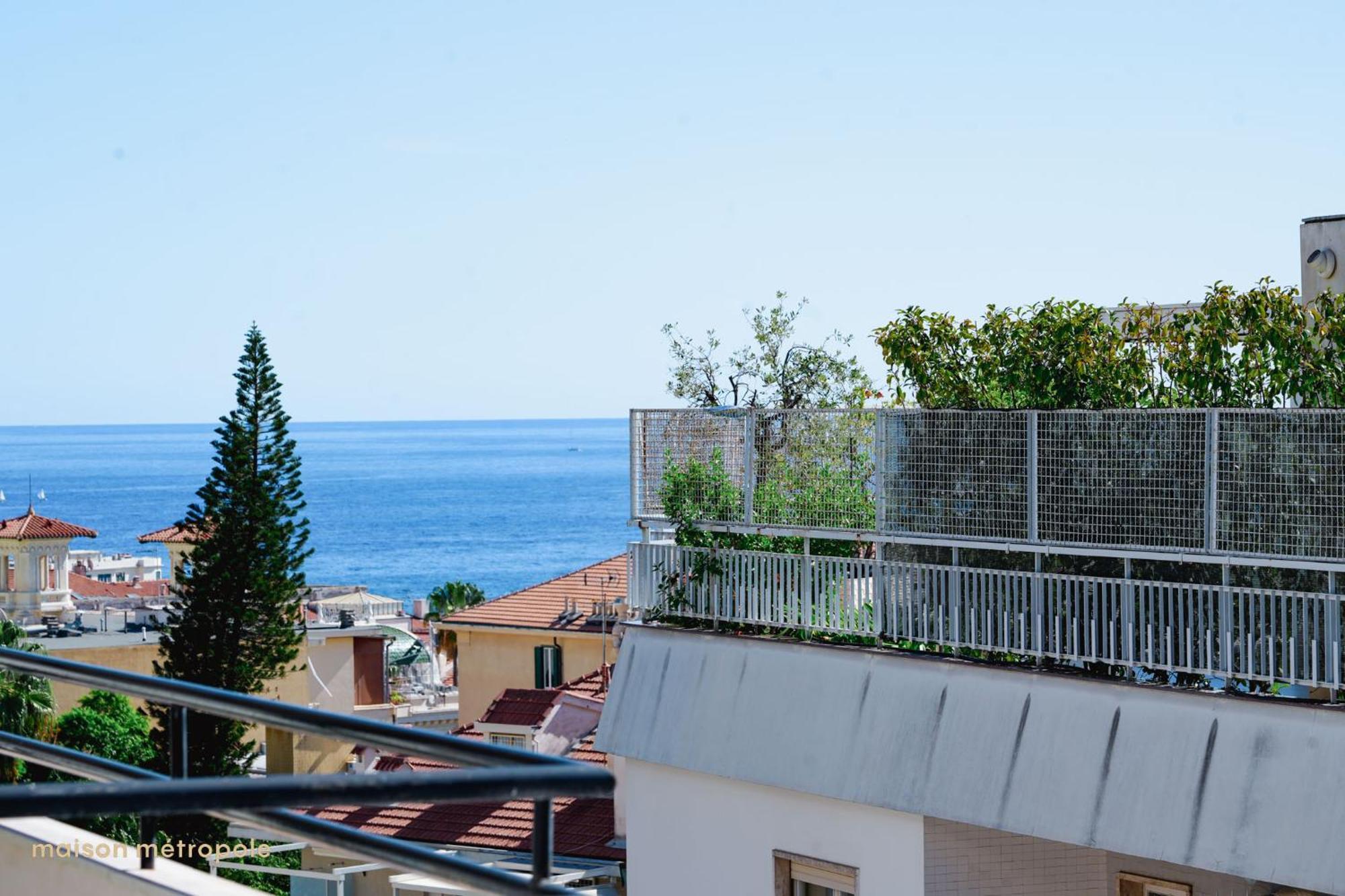 Center Apartment, Sea View & Terrace Apartamento Sanremo